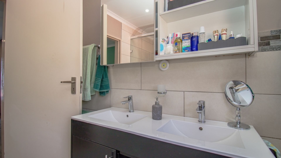 4 Bedroom Property for Sale in Cashan North West